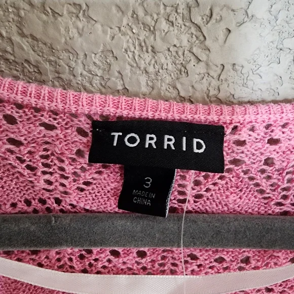 Torrid Knit Shirt Sleeve Top Size 3X 22-24 - Picture 5 of 6